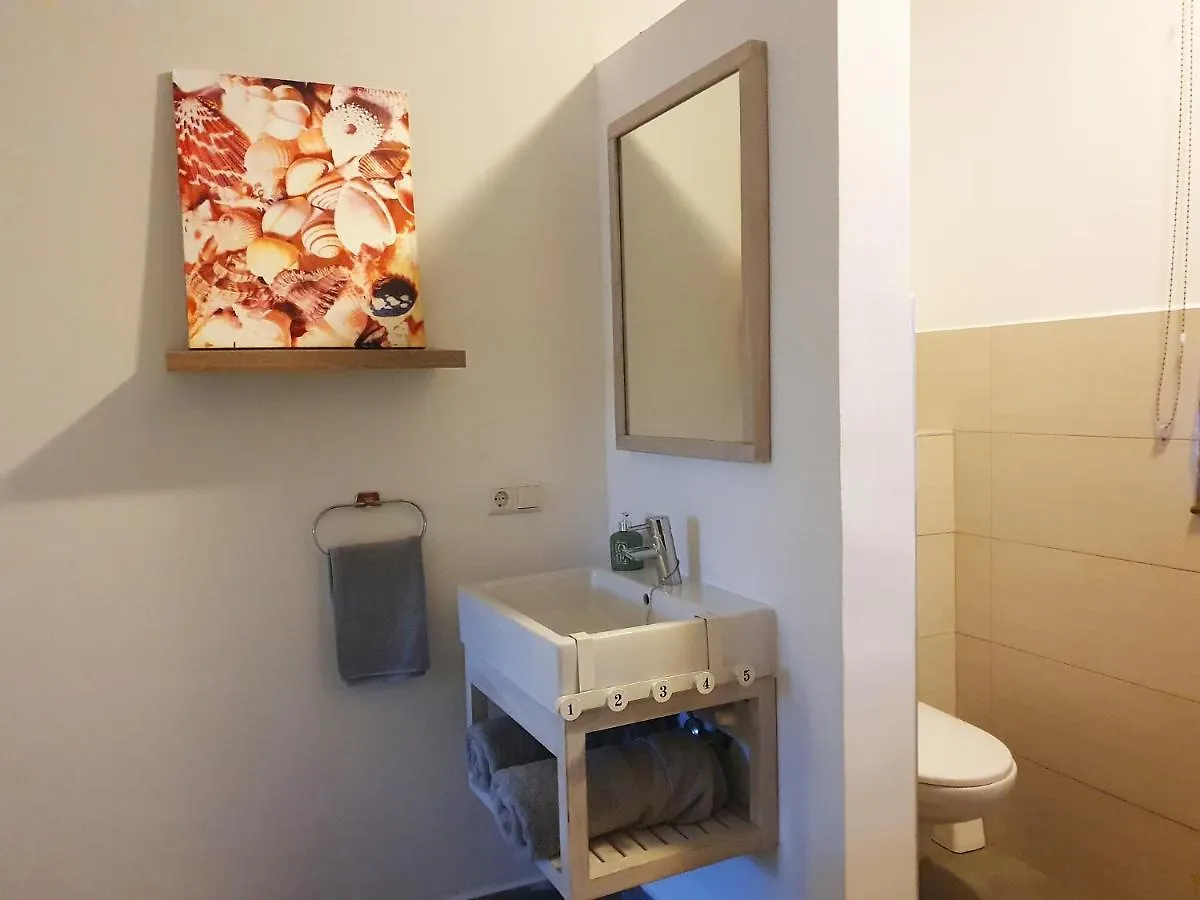 Hibiscus Beach House Apartments, Cas Grandi 0*, Willemstad